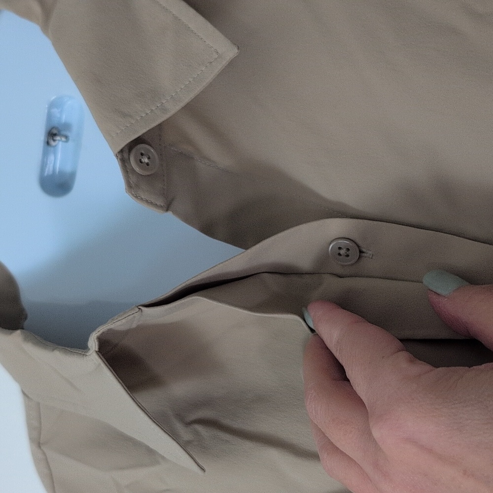 Athleta Mid-day Ultra Cropped Beige Button-Front Shirt Jacket - Picture 9 of 12